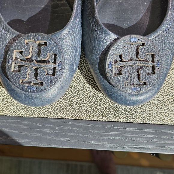 Tory Burch Navy Pebbled Leather Flats - Picture 2 of 6